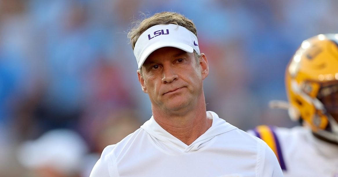 Ole Miss Fans' Bold Chant Against Lane Kiffin Shakes College GameDay