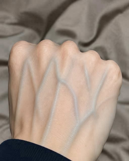 Why Visible Hand Veins Are Capturing Everyone's Attention
