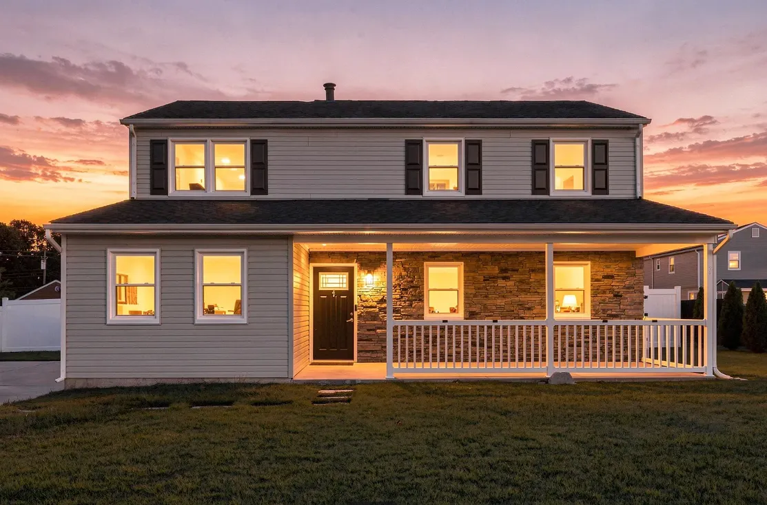 New Jersey Home With Private Pool and Solar Panels Stirs Interest