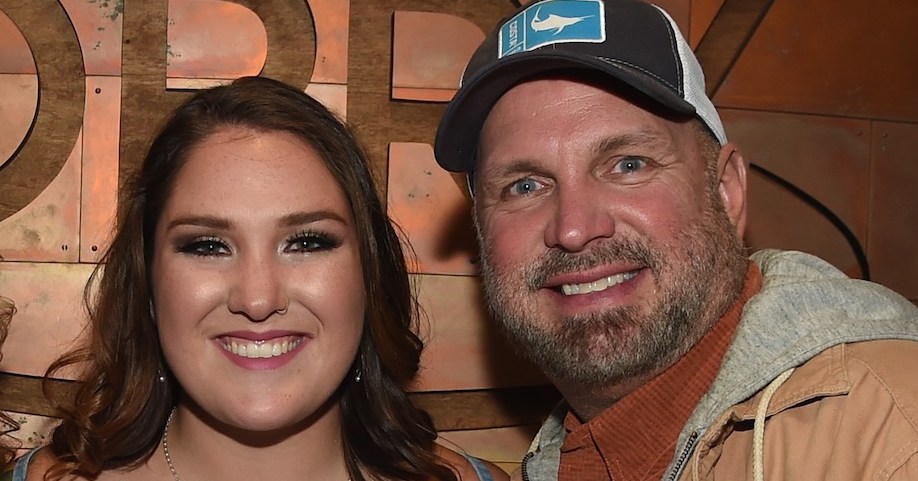 Garth Brooks' Daughter Faces Backlash Over Emotional Tribute to Dolly Parton