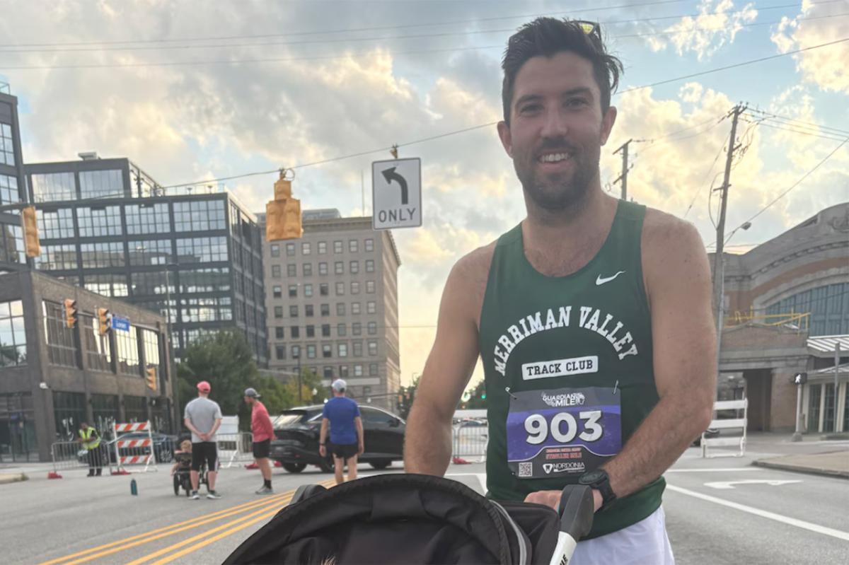 Dad Sets Unbelievable Record Running a Mile with Stroller in Tow